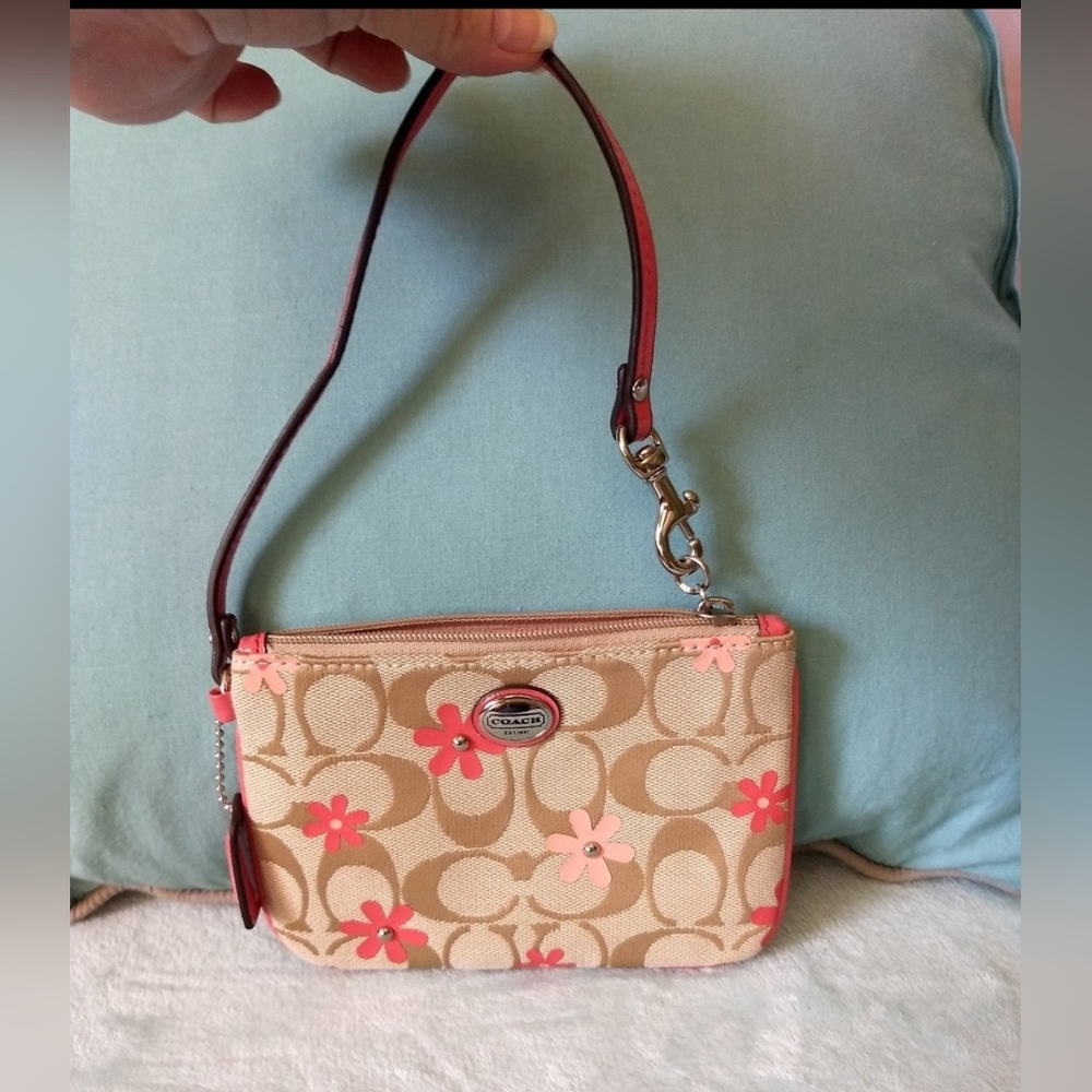 Limited Edition Coach Daisy Signature Floral Canvas Brown Small Clutch Wristlet